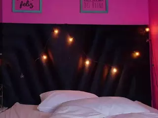 DonnaBeella's Live Sex Cam Show