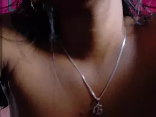 DonnaBeella's Live Sex Cam Show