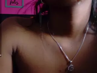 DonnaBeella's Live Sex Cam Show