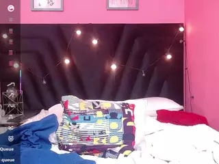 DonnaBeella's Live Sex Cam Show