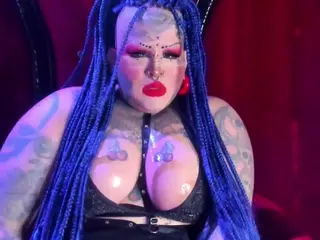 V-enuuus's Live Sex Cam Show