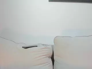Ivybellee's Live Sex Cam Show