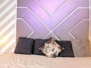 Live webcam model stacychase on Soda Cams