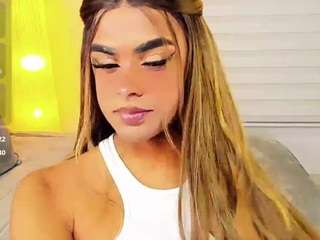 sweettcamila699 Live Webcam on CamSoda