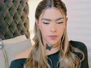 sweettcamila699 webcam