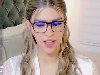 sweettcamila699 webcam