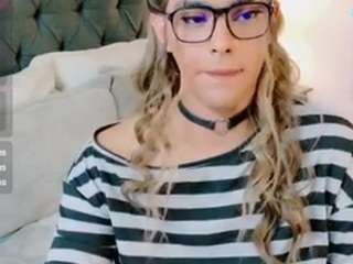 sweettcamila699 webcam