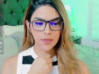 sweettcamila699 webcam