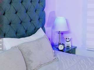 sweettcamila699 webcam