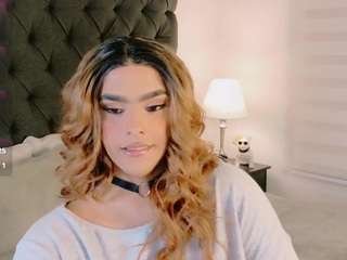 sweettcamila699 live cam profile