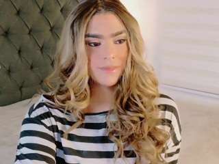 sweettcamila699 live webcam show