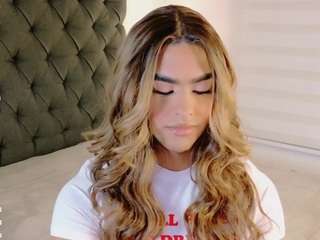sweettcamila699's live room
