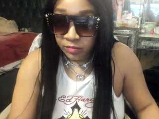 tinasnoww's CamSoda show and profile