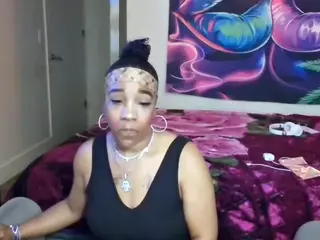 Tinasnoww's Live Sex Cam Show