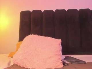 abigail-bolton Sex Cam Show
