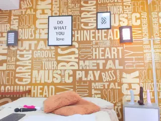 VickyMature's Live Sex Cam Show