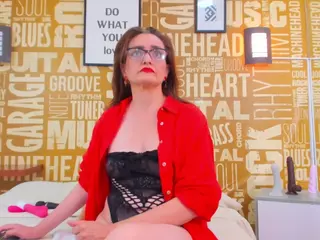VickyMature's Live Sex Cam Show