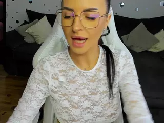 JustMira's Live Sex Cam Show