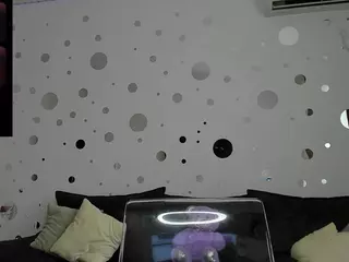 JustMira's Live Sex Cam Show