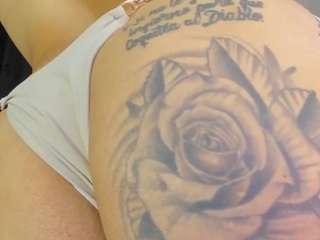 adara-44's CamSoda show and profile