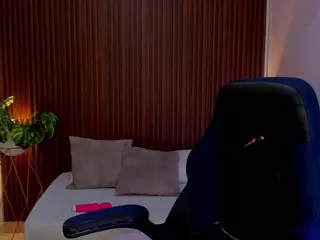 adara-44's Live Sex Cam Show