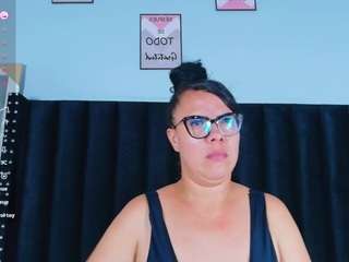 hotlatinateacher Live Webcam on CamSoda