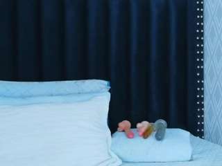 hotlatinateacher webcam