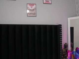 Natasha live webcam show