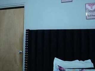 Natasha live cam preview