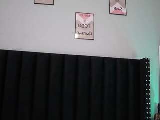 Natasha live cam preview