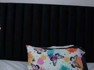 hotlatinateacher's live room