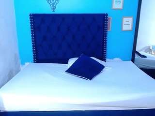 kinky-redhead18 webcam