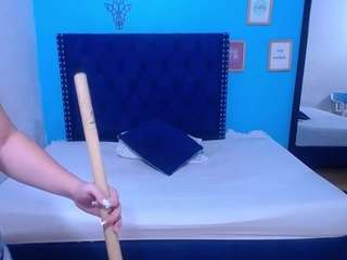 kinky-redhead18 webcam model