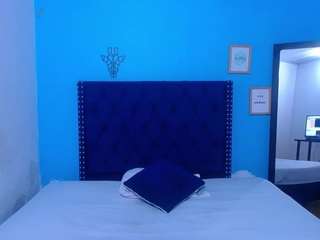 kinky-redhead18 webcam