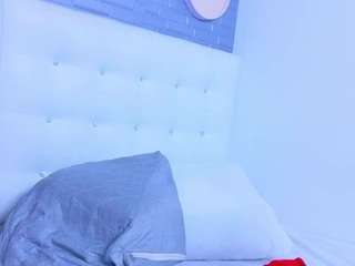 kinky-redhead18 live cam profile