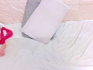 Kinky-redhead18 live webcam show
