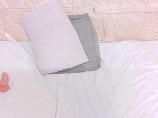 Kinky-redhead18 live webcam show