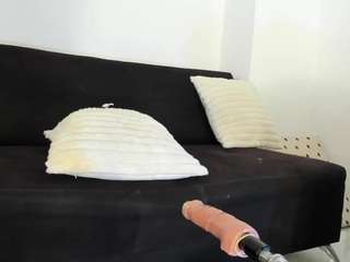 Live webcam model mialove229 on Soda Cams