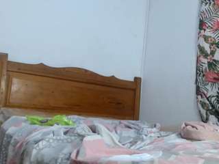 smallgiorgina9 Black hair live webcam