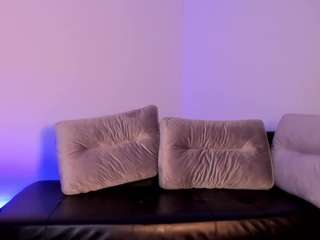 caro-garcia Live Webcam on CamSoda