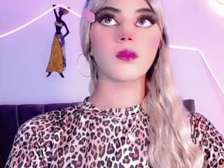 cristaal-doll Live Webcam on CamSoda