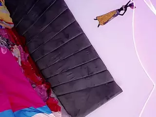 Cristaal-Doll's Live Sex Cam Show