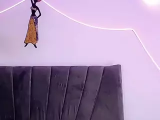 Cristaal-Doll's Live Sex Cam Show
