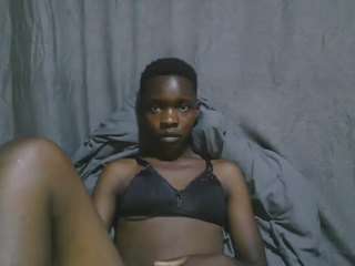 cute-marion12 webcam model