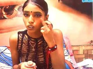 indiansexyslender webcam model