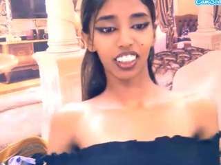 le modèle indiansexyslender est en webcam porno dans un show sur le site camsoda, il possède les tags suivants: average,blowjob,brown eyes,facial piercings,fingering,flashing,full nudity,normal,skinny,striptease,small tits