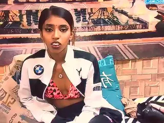 indiantiny1's Live Sex Cam Show