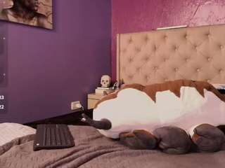  littleecherry chat room