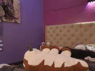  littleecherry chat room