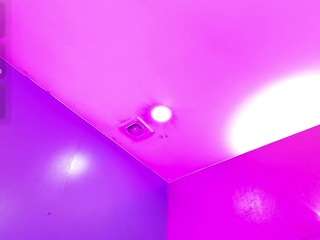 littleecherry live webcam show